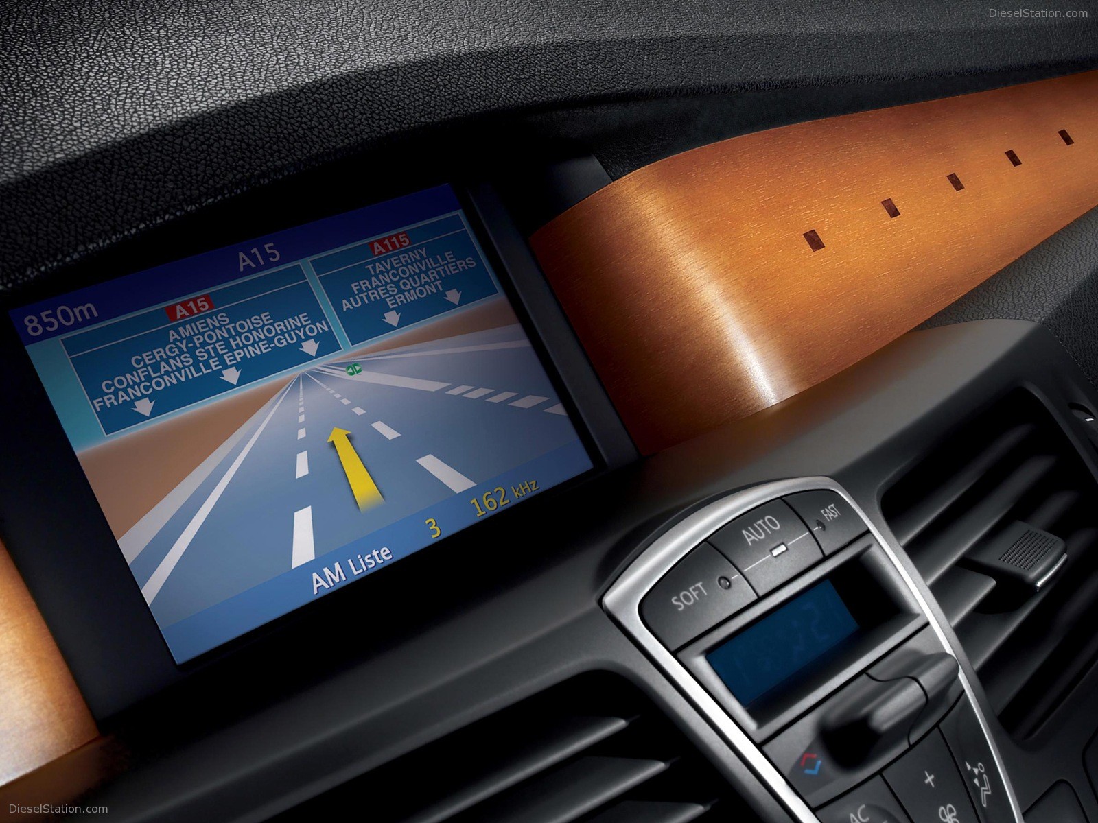 Update: Details emerge of the new Renault Laguna